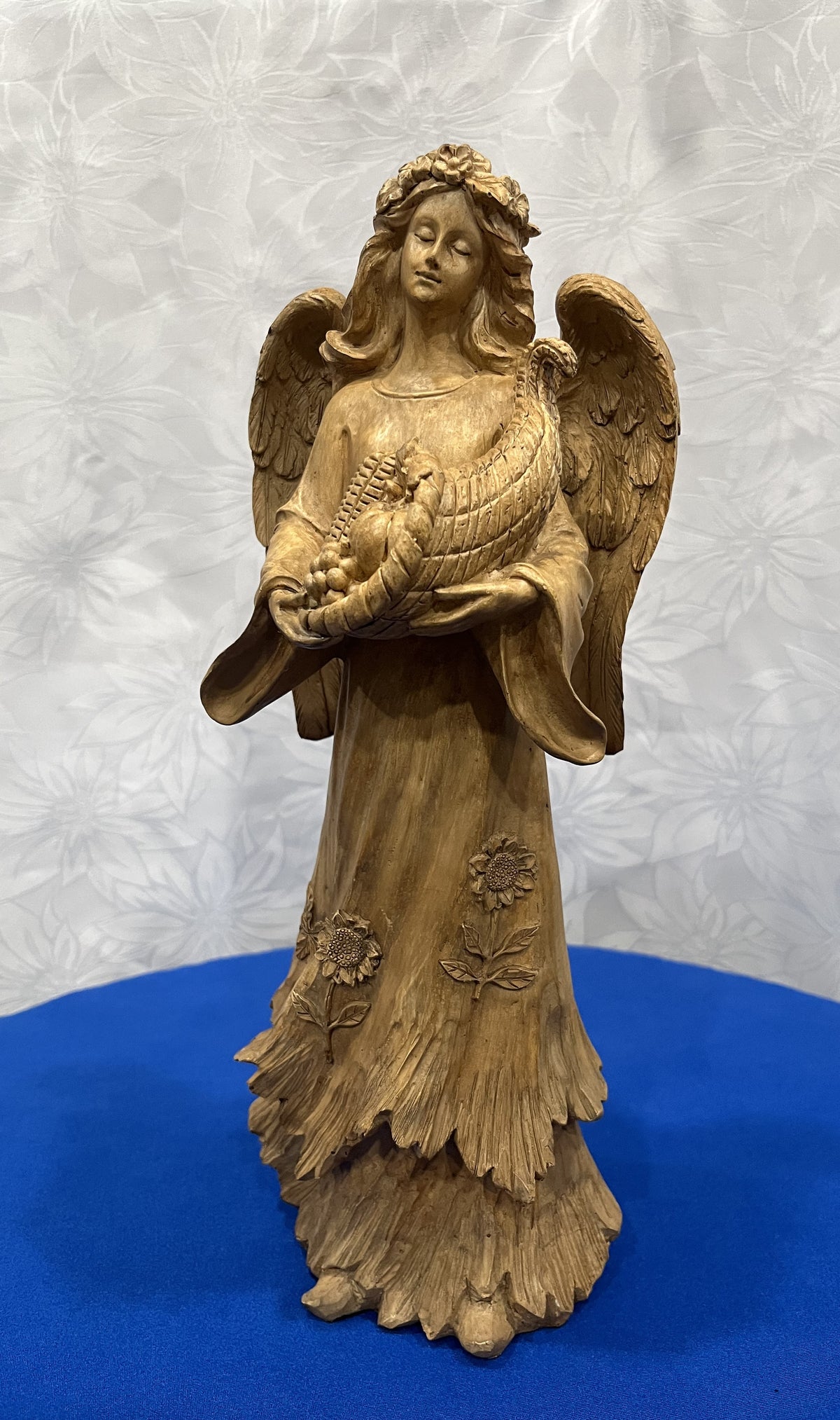 Angel Custodio de pie