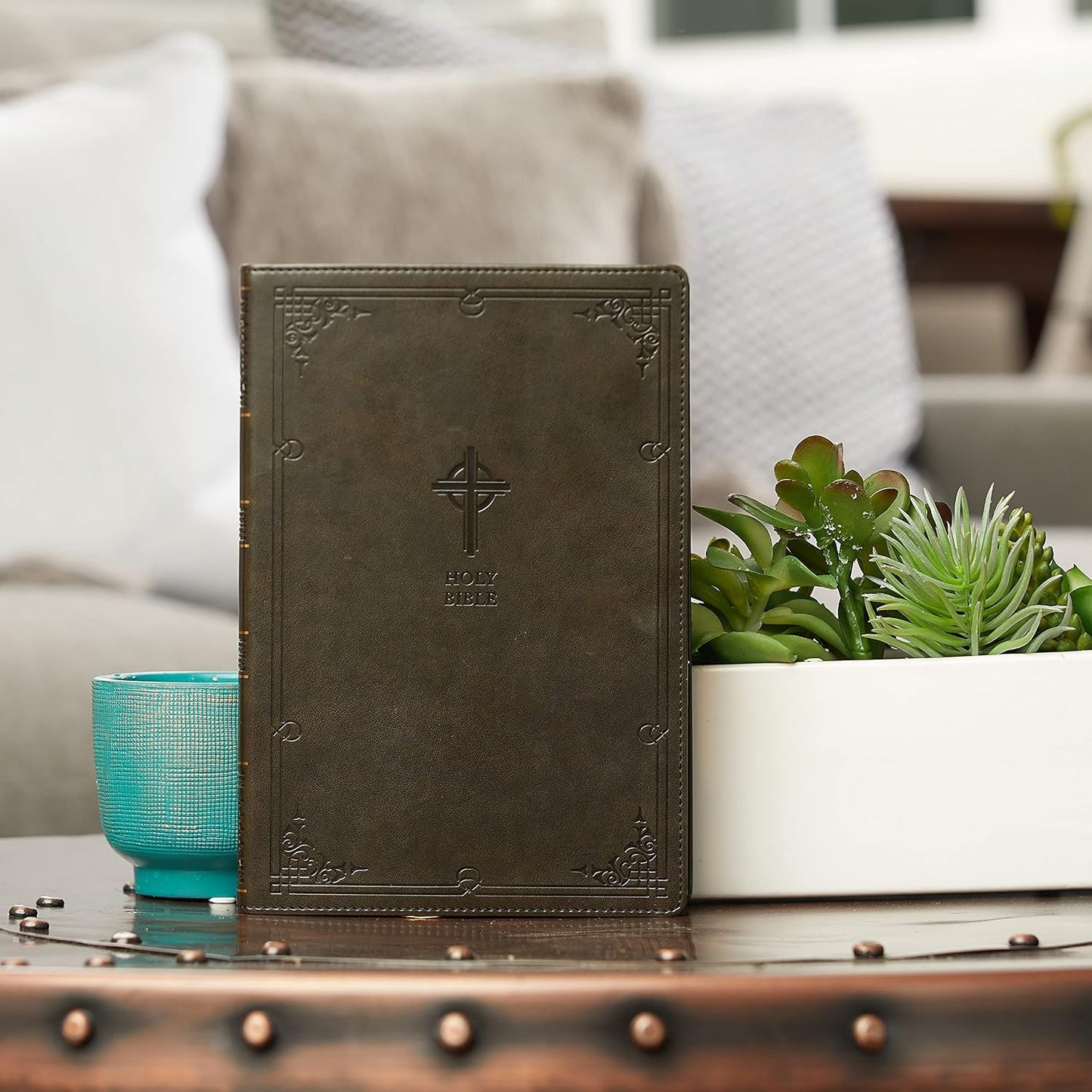 Biblia NABRE Edición Católica Letra Grande Tapa Cuero Negro